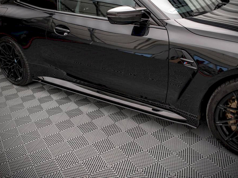 Street PRO Side Skirts Diffusers - BMW M4 G82 (2021-) - Black-Red)