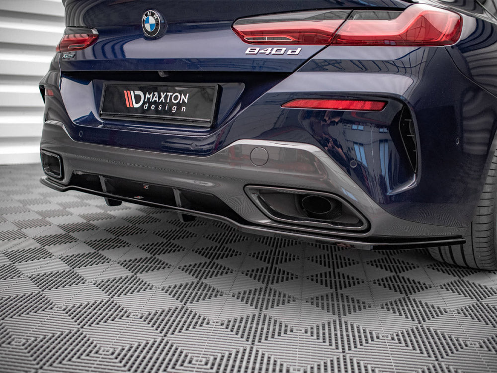 Central Rear Splitter (Vertical Bars) - BMW 8 Series (Gran Coupe M-Pack G16)