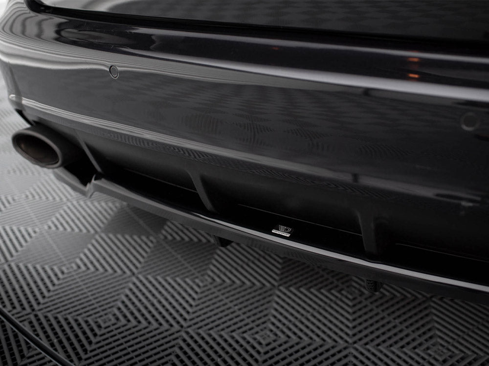 Central Rear Splitter (Vertical Bars) - Audi RS6 Avant C6