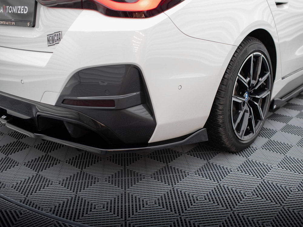 Central Rear Splitter (Vertical Bars) V2 - BMW I4 (M-Pack G26)