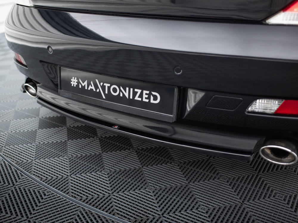 Central Rear Splitter (Vertical Bars) - BMW 6 Series (Coupe / Cabrio E63 / E64)