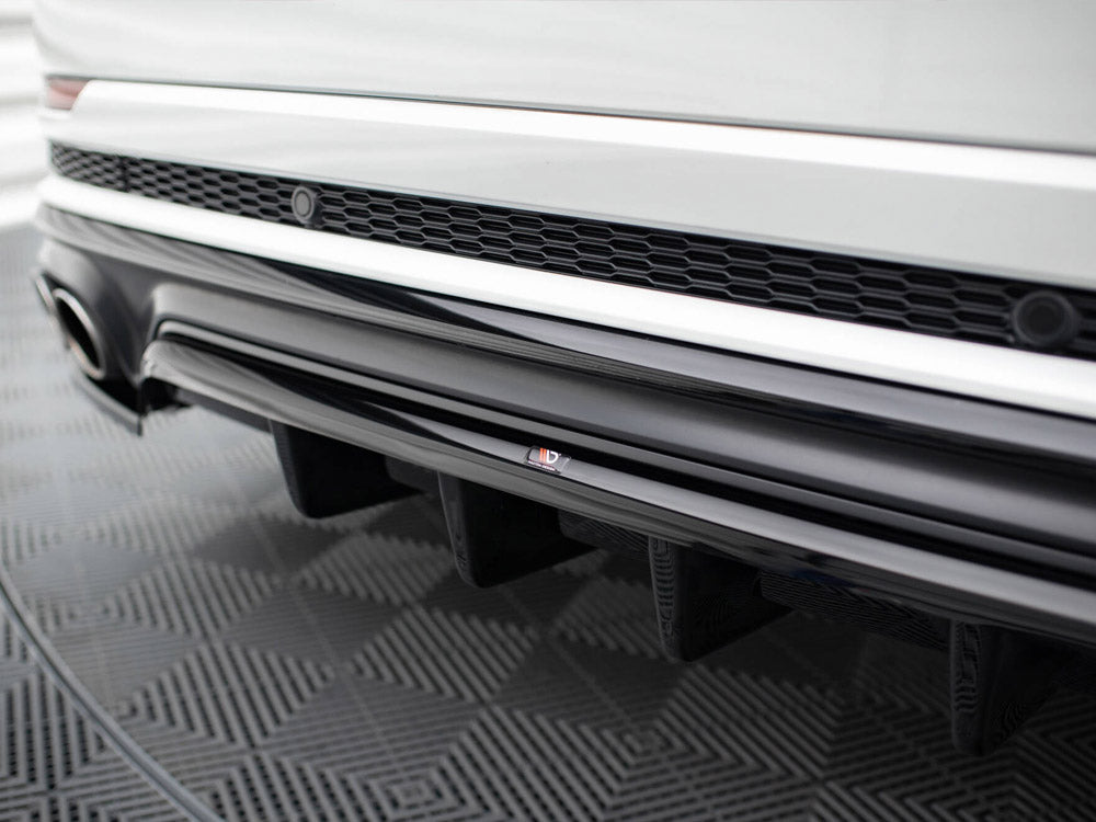 Central Rear Splitter (Vertical Bars) V.2 - Audi SQ8 Mk1