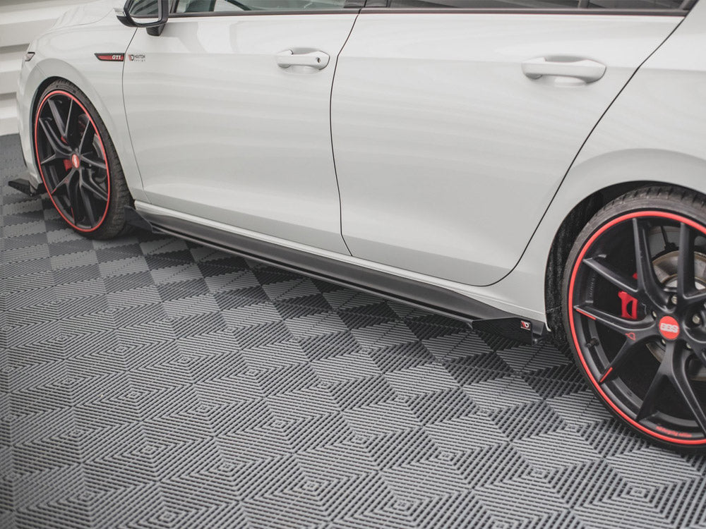 Side Flaps - Volkswagen Golf GTI / GTE / GTI Clubsport / R-Line Mk8