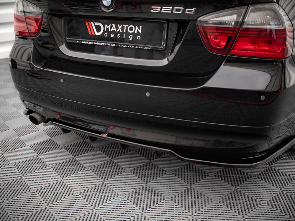 Central Rear Splitter (Vertical Bars) - BMW 3 Series (Sedan E90)