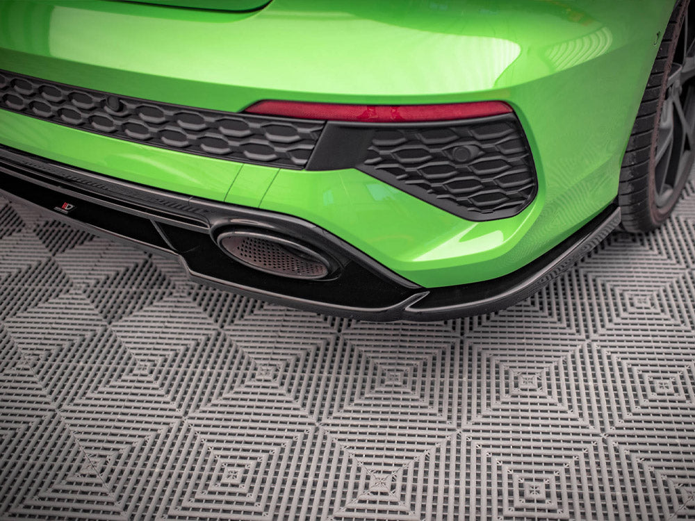 Central Rear Splitter - Audi RS3 Sedan 8Y
