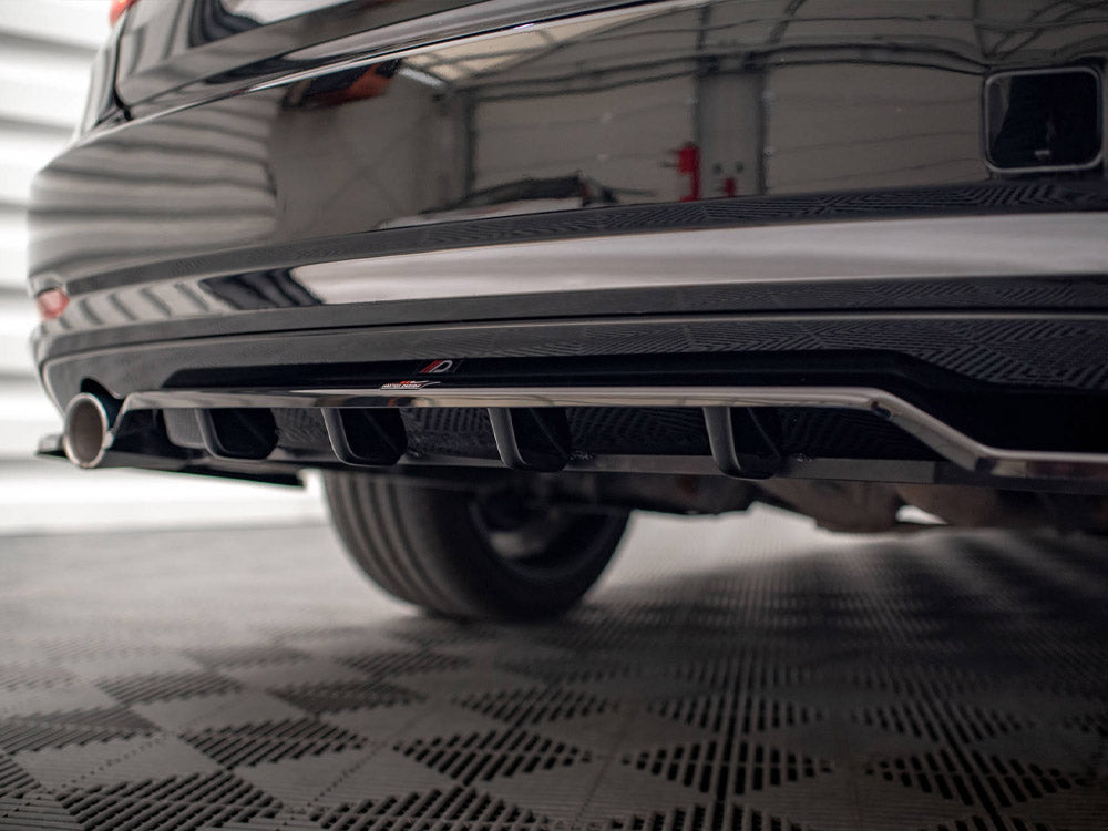 Central Rear Splitter (Vertical Bars) - BMW 3 Series (GT F34)