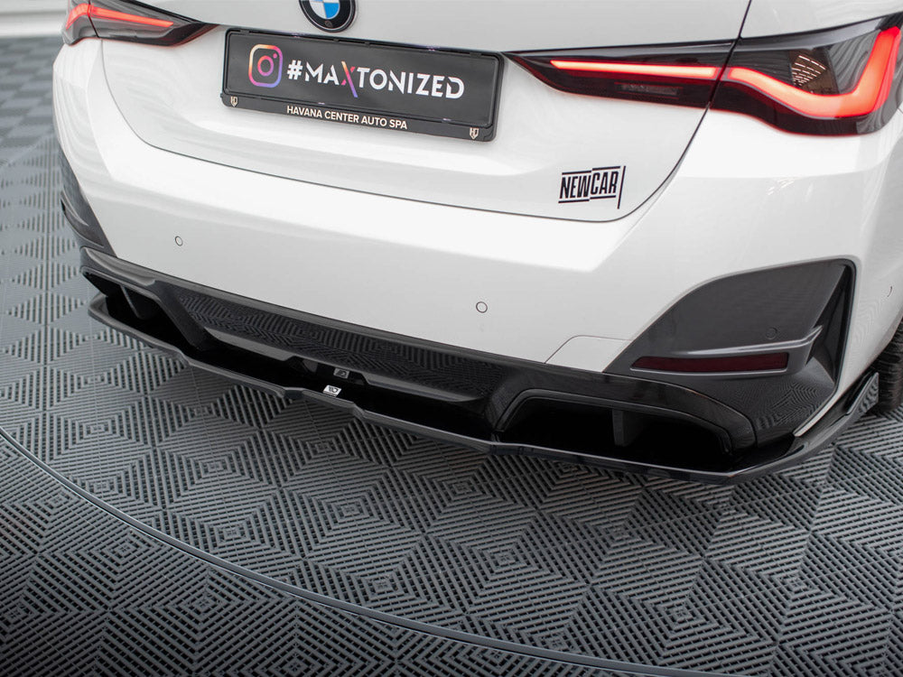 Central Rear Splitter (Vertical Bars) V2 - BMW I4 (M-Pack G26)