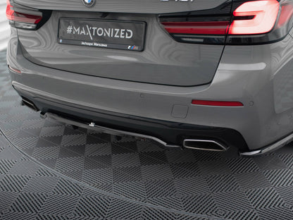 Central Rear Splitter (Vertical Bars) - BMW 5 Series G30 / G31 (Facelift)
