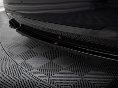 Central Rear Splitter (Vertical Bars) - BMW 5 Series F11 (M-Pack)