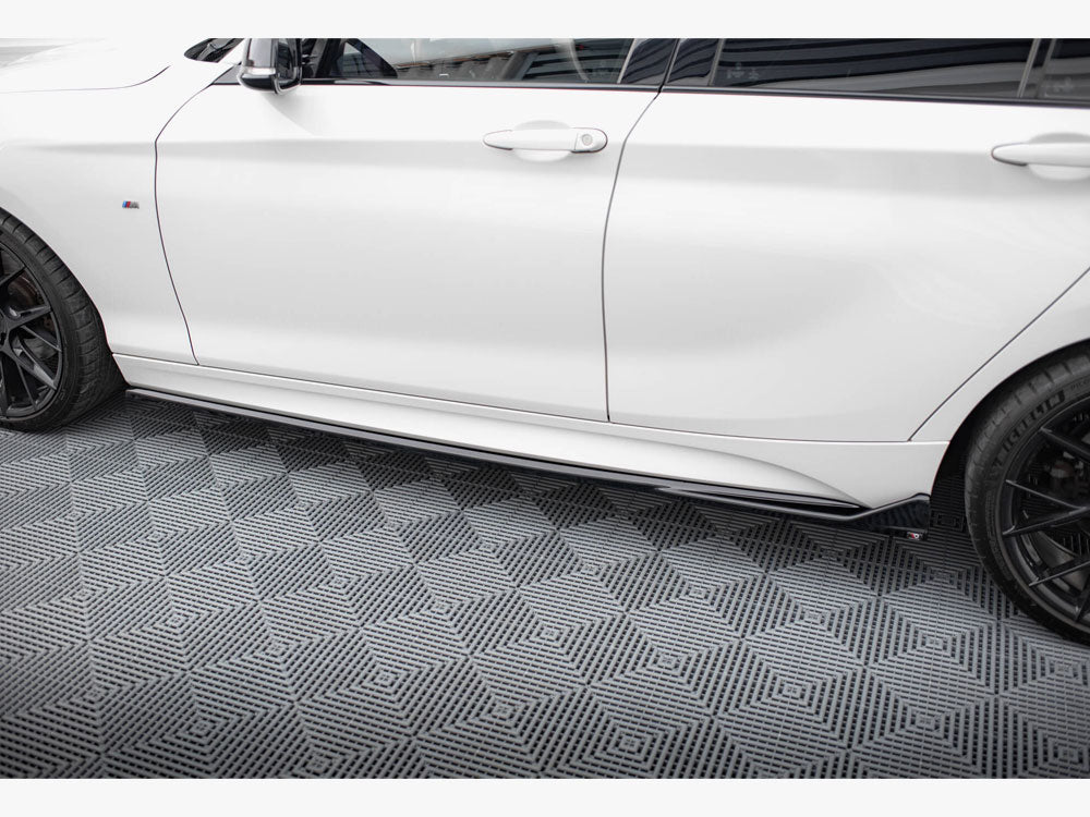 Side Skirts Diffusers V.3 CSL Look - BMW 1 Series (M-Pack / M140i F20 Facelift)