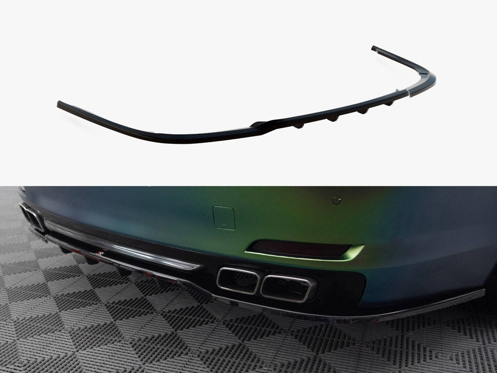 Central Rear Splitter (Vertical Bars) - BMW 7 Series F01