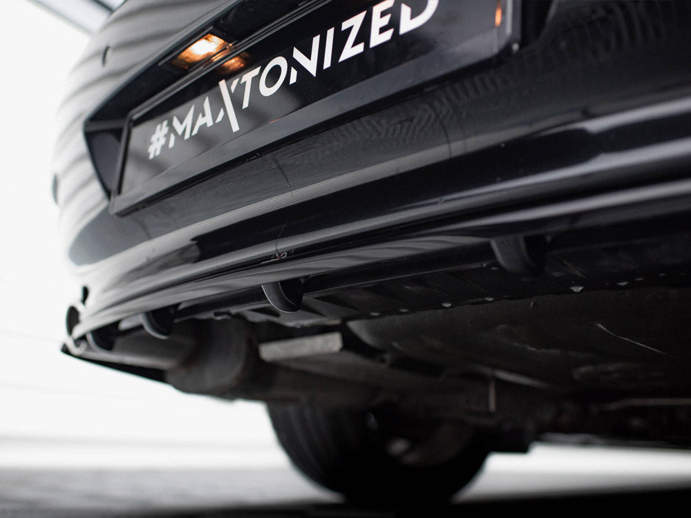 Central Rear Splitter (Vertical Bars) - BMW 6 Series (Coupe / Cabrio E63 / E64)