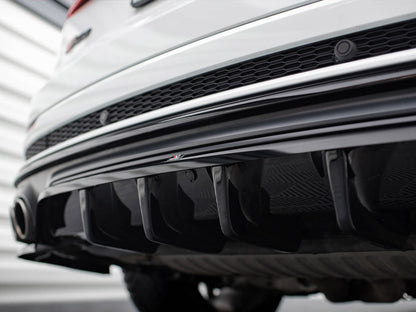 Central Rear Splitter (Vertical Bars) V.2 - Audi SQ8 Mk1