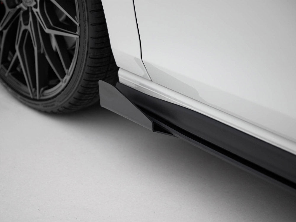 Side Flaps - Volkswagen Golf GTI / GTE / GTI Clubsport / R-Line Mk8